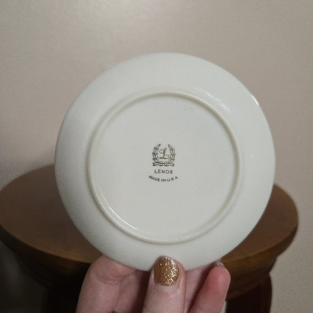 Lenox Fine China Gold Lined Saucer Set of 6